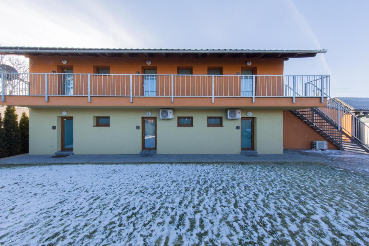 Apartman Sophia 4 S Terasou Velke Losiny Luaran gambar